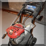 T02. Briggs & Stratton power washer. 